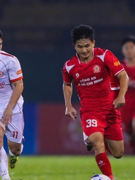 V-League xuất hiện nhân vật cực hay ở tuyến giữa, liệu thầy Kim có đưa vào tầm ngắm?

