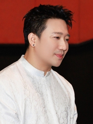 Phim tết của Trấn Thành vượt 200 tỉ, thông báo lập vi bằng vụ bị quay lén