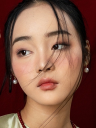 Áo dài 2026, giữ hồn Việt trên nền lụa xưa