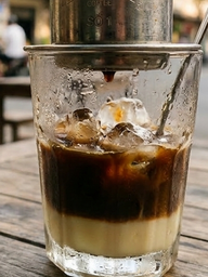 Uống cà phê sữa đặc nhiều cữ trong ngày: Lưu ý với gan và mỡ bụng