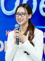 Mỹ nhân cao 1,86 m tiết lộ nỗi lo trước khi thi Hoa hậu Thế giới 2026