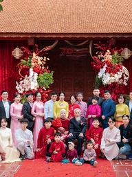 Ngưỡng mộ 70 năm bên nhau của cặp vợ chồng