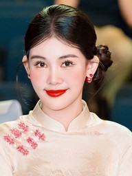 Lê Âu Ngân Anh: Nhiều người nói tôi làm giảng viên để đánh bóng tên tuổi