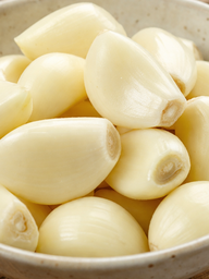 4 nhóm người nên ăn tỏi mỗi ngày để cải thiện sức khỏe