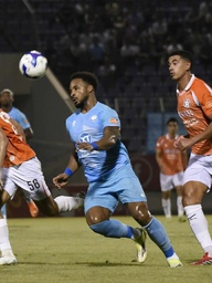 Thủ môn Văn Biểu bị đuổi, Đà Nẵng bị Nam Định nhấn chìm: Xuân Son lại quá ‘son’