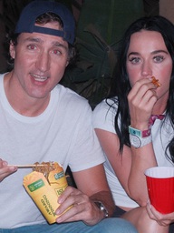 Mối quan hệ của Katy Perry với cựu Thủ tướng Canada giữa bê bối tình dục