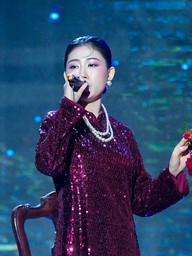 Cô gái gây chú ý khi làm mới ‘Nỗi buồn gác trọ’ là ai?