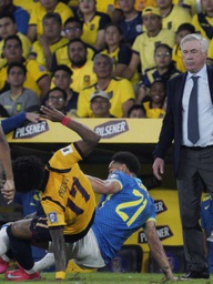 Đội tuyển Brazil họp khẩn, sự thật về suất dự World Cup của Neymar được hé lộ