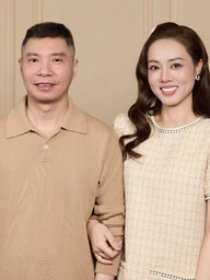 Vợ NSND Công Lý đáp trả câu đùa kém duyên về hôn nhân