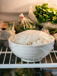Ăn cơm nguội để tủ lạnh qua đêm có tốt cho sức khỏe?