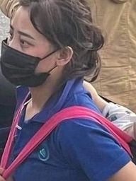 Mẹ đưa con về nhà, con đưa mẹ về nhà
