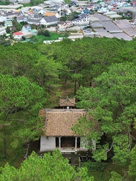 Lăng mộ thân phụ Nam Phương Hoàng hậu bị lãng quên