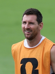 Tevez chính thức xác nhận Ronaldo và Messi đã đồng ý sát cánh cùng nhau