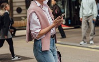 Phối đồ cực cuốn với quần jeans ống đứng