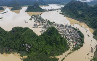 Làm du lịch từ những điều khác biệt: Du lịch… lũ lụt