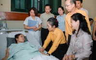 9.000 người góp hơn 2 tỉ đồng giúp cô giáo mất một chân khi cứu trẻ