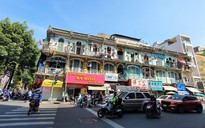 Cư dân chung cư 440 Trần Hưng Đạo bắt đầu di dời khỏi 'bom nổ chậm'