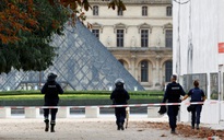 Pháp sơ tán bảo tàng Louvre, cung điện Versailles sau khi bị dọa đánh bom