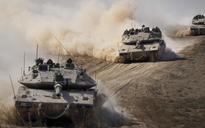 Xe tăng Israel đột kích Dải Gaza