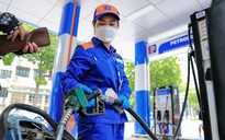 Giá xăng dầu hôm nay 12.11.2023: Xăng trong nước sẽ giảm bao nhiêu đồng một lít?