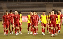 Đội tuyển Việt Nam đấu Philippines: HLV Troussier gây sốc với đội hình chính, Hoàng Đức dự bị