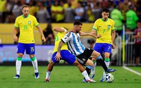 FIFA điều tra sự cố trận derby Nam Mỹ, đội tuyển Brazil có thể bị trừ điểm
