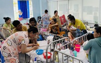Bệnh viện ở TP.HCM tiếp nhận gần 400.000 trẻ đến khám bệnh hô hấp