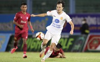 V-League: Văn Toàn cùng CLB Nam Định vào 'khúc cua' kịch tính