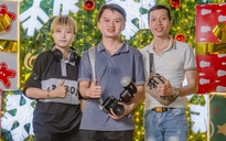Chàng trai chụp ảnh Giáng sinh miễn phí cho người dân quê nhà