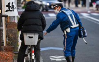 Nhiều tai nạn giao thông, Nhật Bản siết chặt trật tự người đi xe đạp
