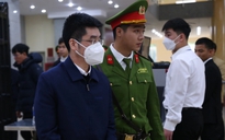 Cựu điều tra viên Hoàng Văn Hưng nhận tội trước tòa, xin nhận mọi phán quyết