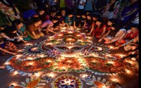 Màn trình diễn 1.576.955 đèn dầu Diwali phá kỷ lục ở Ấn Độ