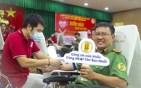 Công an cửa khẩu sân bay Tân Sơn Nhất hiến máu nhân đạo