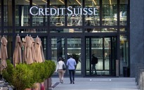 Credit Suisse trước áp lực sáp nhập UBS