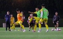 U.23 Việt Nam kết thúc buổi tập vào 4 giờ sáng, cách chọn đội trưởng rất 'lạ'