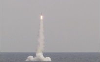 Tàu ngầm Nga phóng tên lửa tấn công mục tiêu cách xa hơn 1.000 km