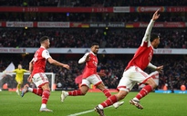 Ngoại hạng Anh: Arsenal 'chết đi sống lại' trong chiến thắng kịch tính trước Bournemouth