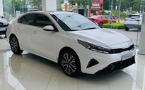 Sedan hạng C dưới 900 triệu ồ ạt giảm giá vẫn khó hút khách, doanh số giảm