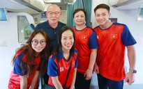 HLV Park Hang-seo bất ngờ đến Campuchia, cổ vũ thầy trò ông Troussier