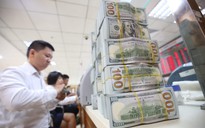 Giá USD hôm nay 23.5.2023: Đô la tự do thấp hơn ngân hàng trên 130 đồng