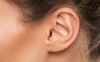 Xuất hiện cục u sau vành tai, khi nào cần phải lo lắng?