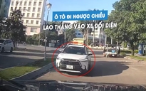 Ô tô Toyota Corolla Cross chạy ngược chiều, lao thẳng vào xe khác 'như tự sát'