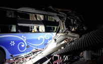 Phú Yên: Xe khách lao vào nhà dân, tài xế tử vong