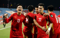 HLV Troussier bất ngờ thay đổi 'chiến thuật', bí mật rèn chiêu cho đội tuyển Việt Nam