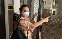 Hà Nội: Cắt điện bất ngờ, người dân mắc kẹt cả giờ đồng hồ trong thang máy