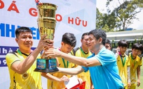 Đội GOODCHARME giành chức vô địch giải bóng đá giao hữu Báo Thanh Niên