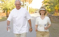 Ngày mới với tin tức sức khỏe: Cách đi bộ sau bữa ăn có lợi cho đường huyết