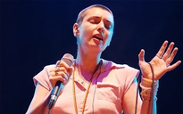 Ca sĩ Sinéad O'Connor, nổi tiếng với 'Nothing Compares 2 U', qua đời ở tuổi 56