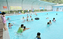 Lớp dạy bơi miễn phí cho trẻ