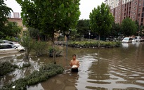 Gần 30 người chết do mưa lớn ở Hà Bắc, Trung Quốc ra cảnh báo
